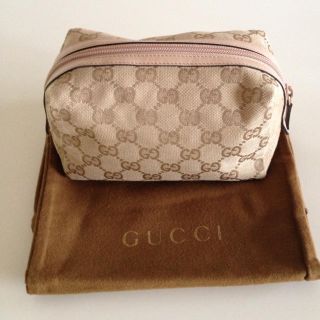 グッチ(Gucci)のGucci ポーチ(ポーチ)