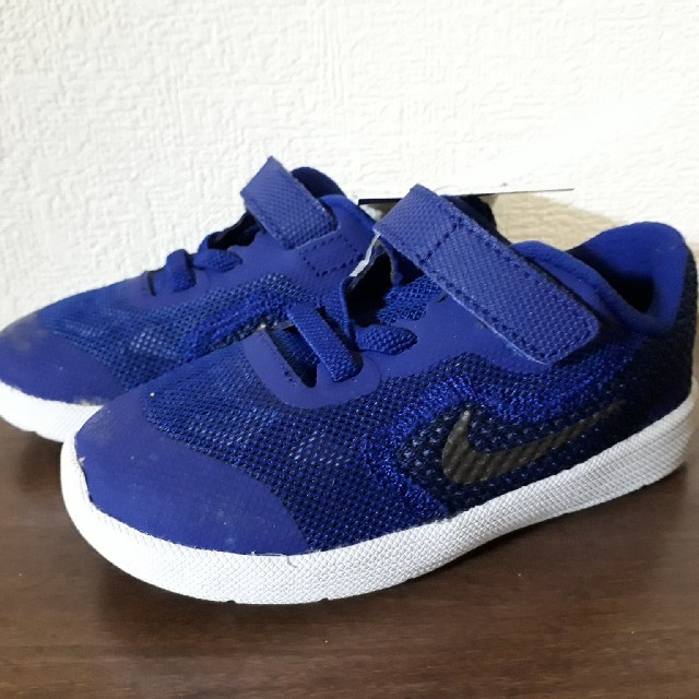 NIKE(ナイキ)のNIKE★スニーカー キッズ/ベビー/マタニティのキッズ靴/シューズ(15cm~)(その他)の商品写真