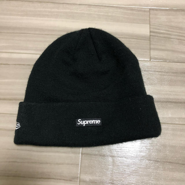 Supreme(シュプリーム)のsupreme Sロゴ ビーニー 黒 メンズの帽子(ニット帽/ビーニー)の商品写真