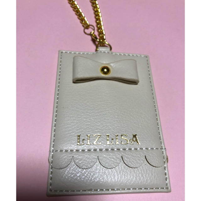 LIZ LISA(リズリサ)のLIZ LISAカード入れ レディースのファッション小物(パスケース/IDカードホルダー)の商品写真