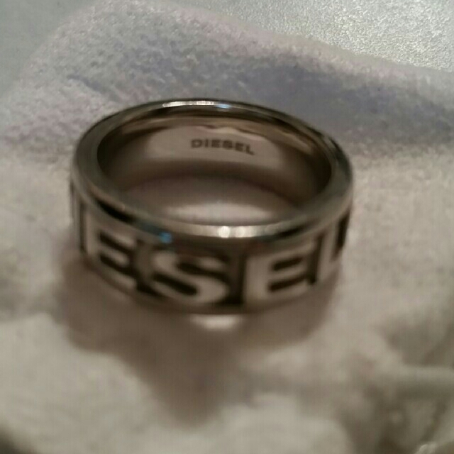 DIESEL(ディーゼル)のディーゼル　ステンレスリング メンズのアクセサリー(リング(指輪))の商品写真