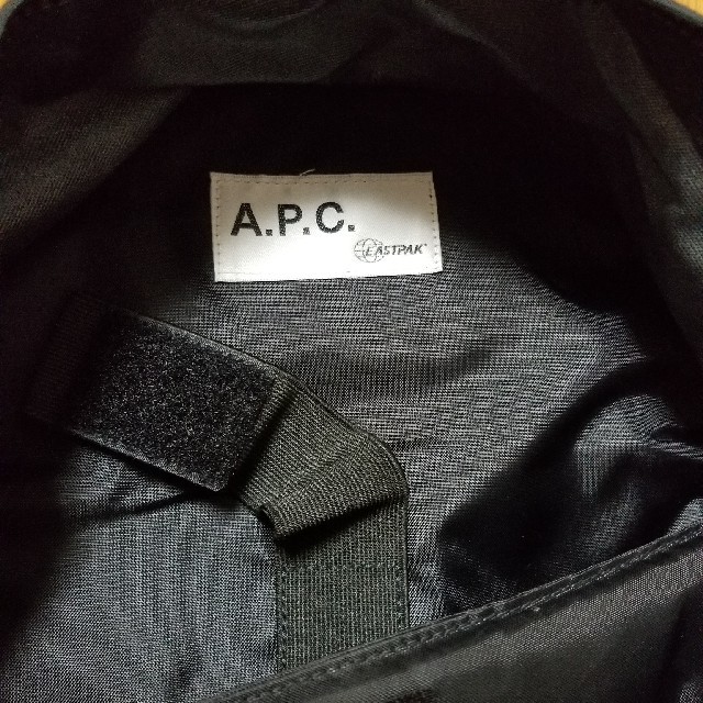 A.P.C(アーペーセー)のSATHO COLOR様専用★EASTPAK×A.P.Cコラボ メンズのバッグ(バッグパック/リュック)の商品写真