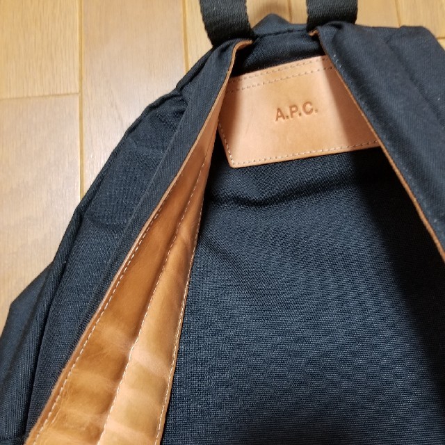 A.P.C(アーペーセー)のSATHO COLOR様専用★EASTPAK×A.P.Cコラボ メンズのバッグ(バッグパック/リュック)の商品写真