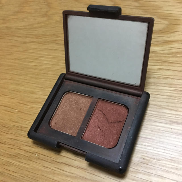 NARS(ナーズ)のNARS デュオアイシャドー 3045 コスメ/美容のベースメイク/化粧品(アイシャドウ)の商品写真