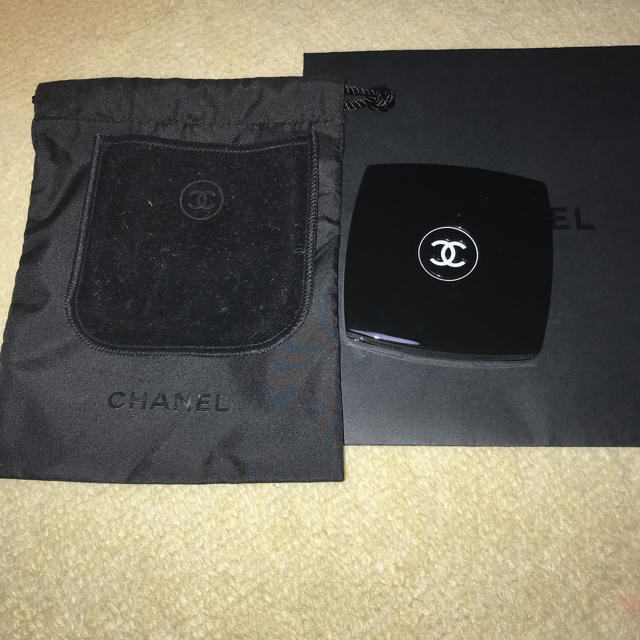 CHANEL(シャネル)のCHANEL手鏡 レディースのファッション小物(ミラー)の商品写真