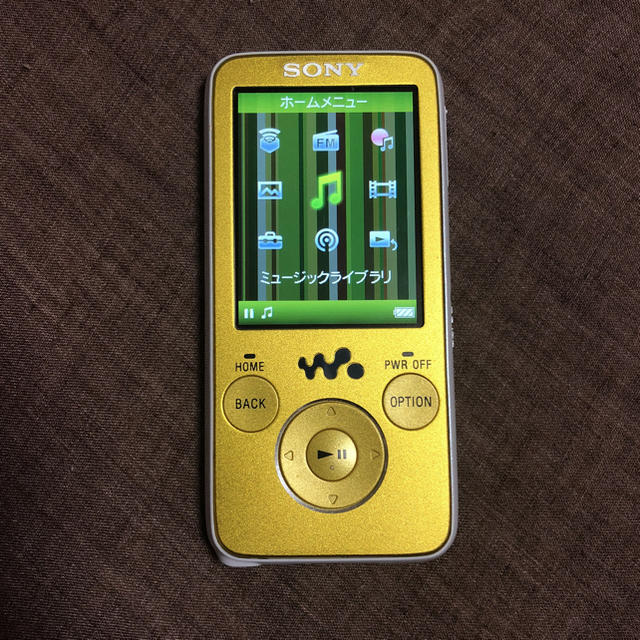 SONY(ソニー)のSONY(ソニー) Walkman(ウォークマン) NW-S636F 4GB   スマホ/家電/カメラのオーディオ機器(ポータブルプレーヤー)の商品写真