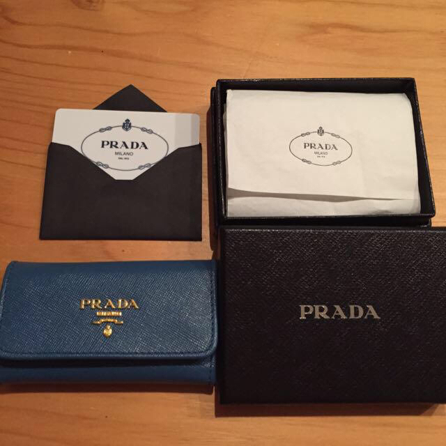 PRADA(プラダ)のPRADA キーケース レディースのファッション小物(キーホルダー)の商品写真