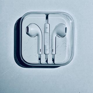 アイフォーン(iPhone)のApple ear pods ライトニングケーブル(ヘッドフォン/イヤフォン)