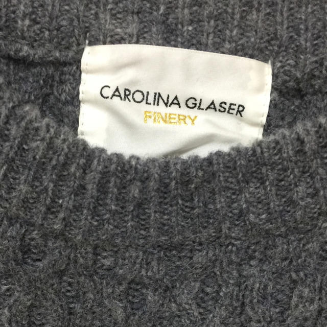 CAROLINA GLASER(カロリナグレイサー)のグレーニット ウール100% 毛 レディースのトップス(ニット/セーター)の商品写真