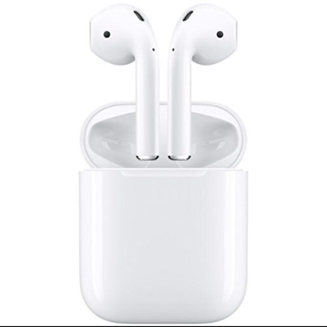 Apple(アップル)のapple   air pods スマホ/家電/カメラのオーディオ機器(ヘッドフォン/イヤフォン)の商品写真