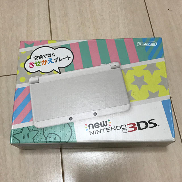 ニンテンドー3DS(ニンテンドー3DS)のNew ニンテンドー 3DS エンタメ/ホビーのゲームソフト/ゲーム機本体(携帯用ゲーム機本体)の商品写真