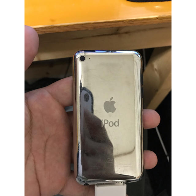 Apple(アップル)のiPodtouch第4世代 スマホ/家電/カメラのオーディオ機器(ポータブルプレーヤー)の商品写真