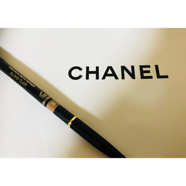 CHANEL(シャネル)のここねさま専用( ¨̮ )︎︎❤︎︎CHANEL❥❥❥‬アイブロウ コスメ/美容のベースメイク/化粧品(アイブロウペンシル)の商品写真