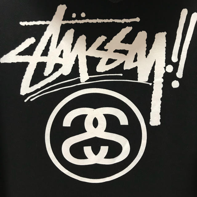 STUSSY(ステューシー)の【美品】STUSSY ステューシー パーカー ジップパーカー 多数出品中！ メンズのトップス(パーカー)の商品写真