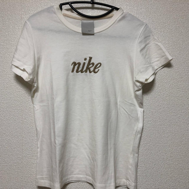 NIKE(ナイキ)のナイキ NIKE ヴィンテージ  レトロ レア Ｔシャツ レディースのトップス(Tシャツ(半袖/袖なし))の商品写真