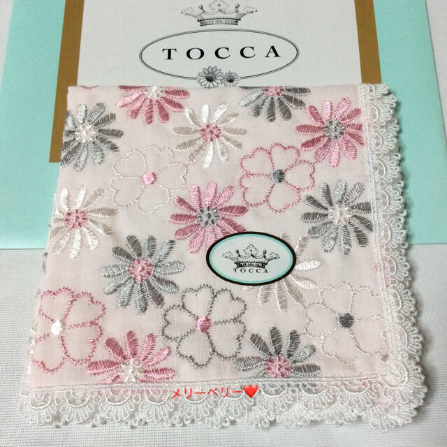 TOCCA(トッカ)の【新品】❤️トッカ ハンカチ2枚＋フルラ タオルハンカチ1枚🌸 レディースのファッション小物(ハンカチ)の商品写真