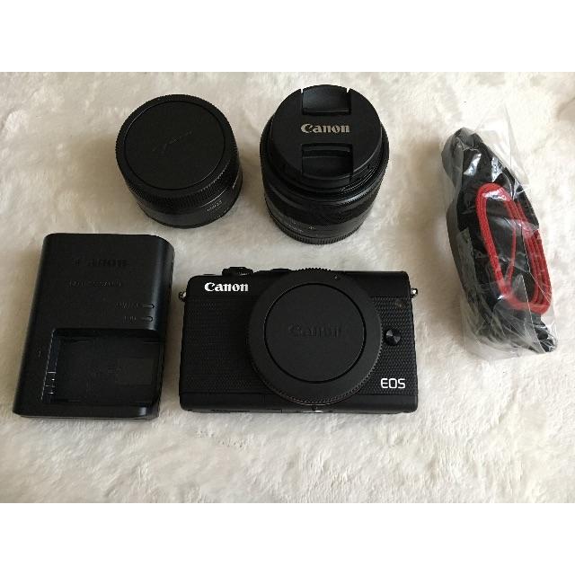 Canon(キヤノン)のCanon EOS M100 BLACK ダブルレンズキット スマホ/家電/カメラのカメラ(ミラーレス一眼)の商品写真
