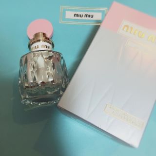 ミュウミュウ(miumiu)のmiumiu限定香水(香水(女性用))