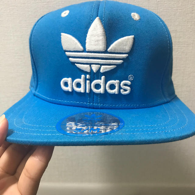 adidas(アディダス)のadidas   cap メンズの帽子(キャップ)の商品写真