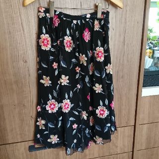 ザラ(ZARA)のZARA スカート(ひざ丈スカート)