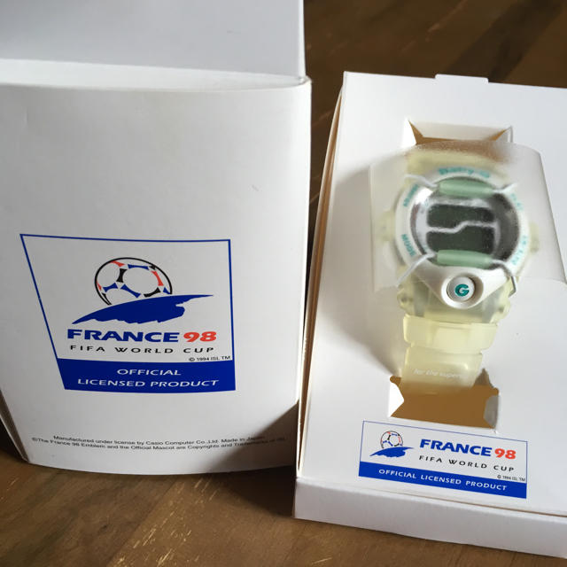Baby-G(ベビージー)のbaby-G g-shock イルクジ ワールドカップ 98年 W杯 記念 レディースのファッション小物(腕時計)の商品写真