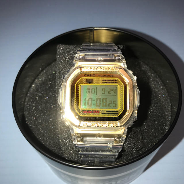 G-SHOCK(ジーショック)のG-SHOCK DW-5035E-7JR GLACIER グレイシアゴールド メンズの時計(腕時計(デジタル))の商品写真