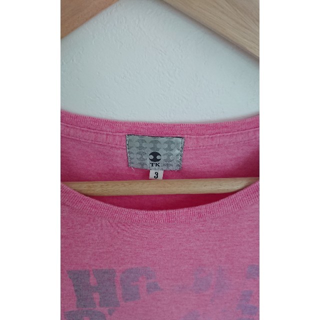 TAKEO KIKUCHI(タケオキクチ)のタケオキクチ TAKEO KIKUCHI プリントTシャツ ピンク メンズのトップス(Tシャツ/カットソー(半袖/袖なし))の商品写真