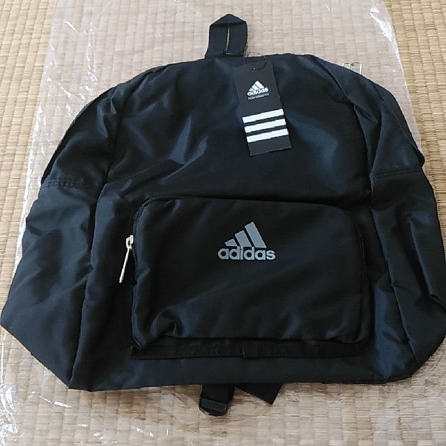 adidas(アディダス)のアディダス　リュック キッズ/ベビー/マタニティのこども用バッグ(リュックサック)の商品写真