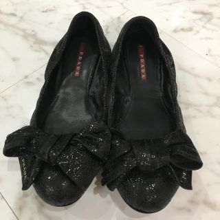 プラダ(PRADA)のPRADA リボンフラットシューズ(バレエシューズ)