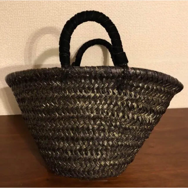 UNITED ARROWS(ユナイテッドアローズ)のユナイテッドアローズ カゴバッグ 黒 レディースのバッグ(かごバッグ/ストローバッグ)の商品写真