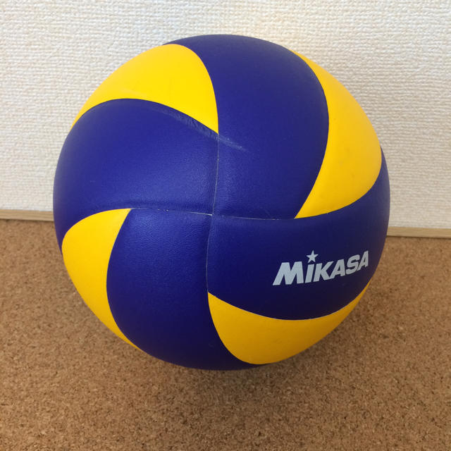 MIKASA(ミカサ)のミカサ バレーボール 4号球 スポーツ/アウトドアのスポーツ/アウトドア その他(バレーボール)の商品写真