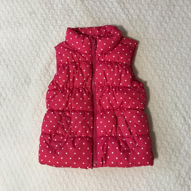 GAP(ギャップ)のGAP ダウン ベスト キッズ/ベビー/マタニティのキッズ服女の子用(90cm~)(ジャケット/上着)の商品写真