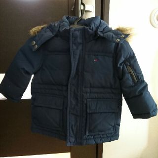 トミーヒルフィガー(TOMMY HILFIGER)のトミーヒルフィガー ダウンジャケット　80　ネイビー(ジャケット/コート)