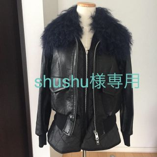 サカイラック(sacai luck)の【shushu様専用】sacai luck ベスト、ファー襟付き レザーブルゾン(ブルゾン)