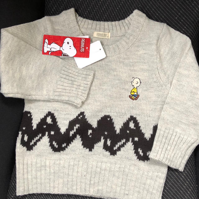 PEANUTS(ピーナッツ)のチャーリーブラウン ニット セーター 90 キッズ/ベビー/マタニティのキッズ服男の子用(90cm~)(ニット)の商品写真