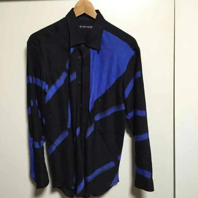 ISSEY MIYAKE MENのシャツ 2014SS | horsemoveis.com.br