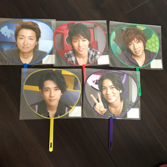 嵐(アラシ)の嵐 5×10 ミニうちわ セット エンタメ/ホビーのタレントグッズ(アイドルグッズ)の商品写真