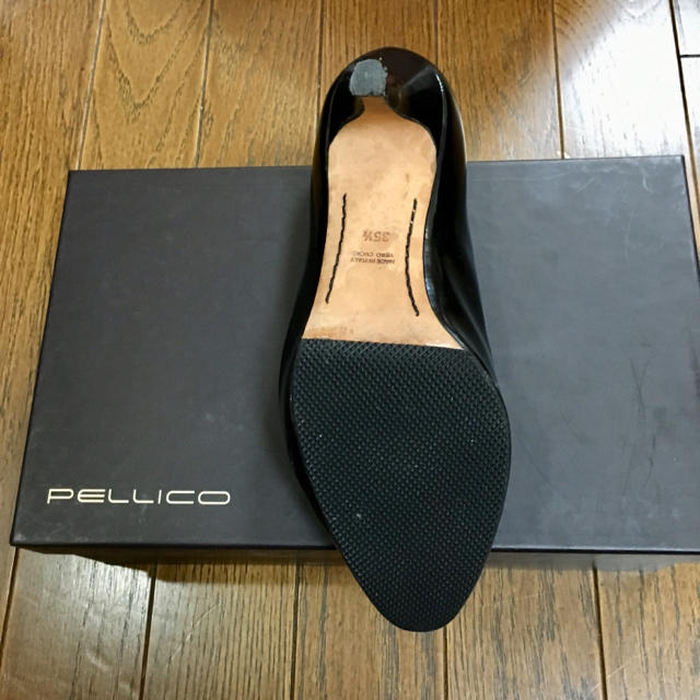 PELLICO(ペリーコ)のペリーコ 黒パンプス レディースの靴/シューズ(ハイヒール/パンプス)の商品写真