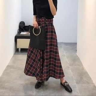 ザラ(ZARA)のチェック柄スカート  Lサイズ(ロングスカート)