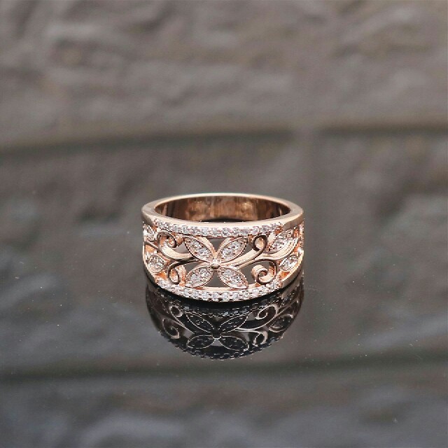 ⭐即日発送⭐ 大人の指輪  編み デザイン 大人気デザインに 指輪 リング レディースのアクセサリー(リング(指輪))の商品写真