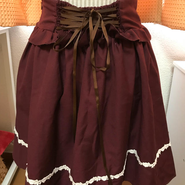 Amavel(アマベル)のサリバンスカート レディースのスカート(ひざ丈スカート)の商品写真