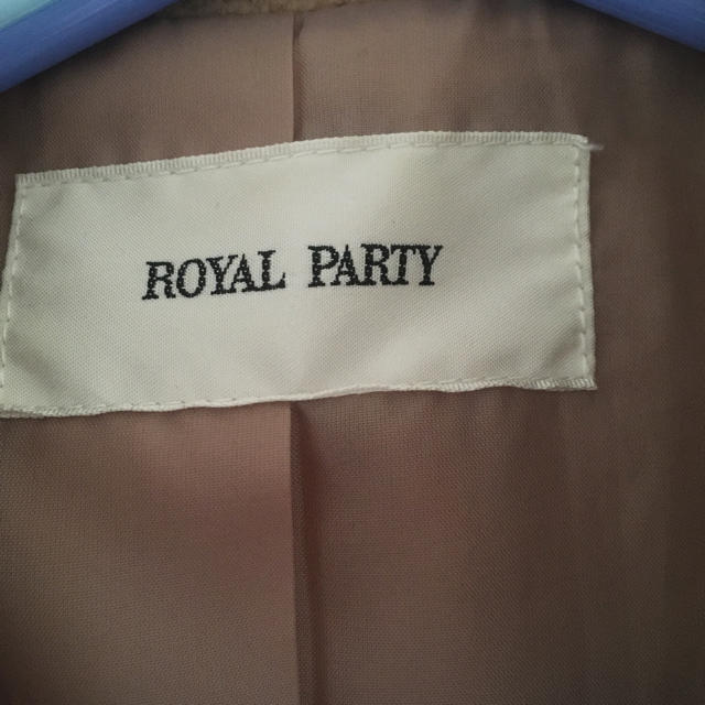 ROYAL PARTY(ロイヤルパーティー)のキャメルチェスターコート レディースのジャケット/アウター(チェスターコート)の商品写真