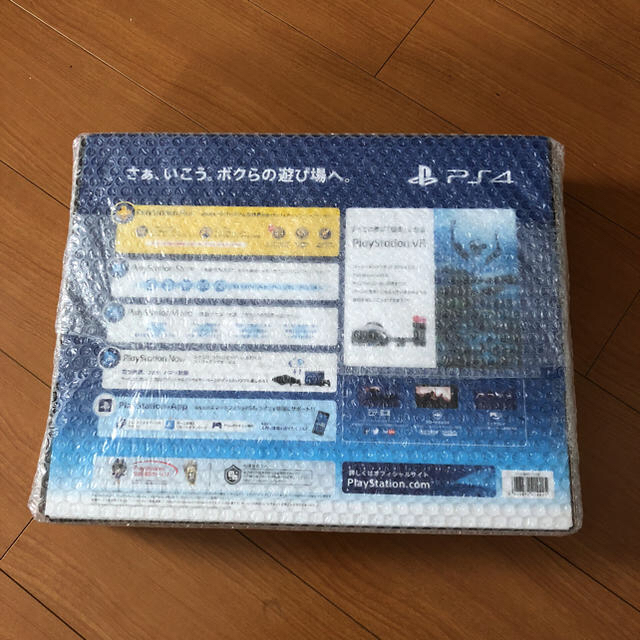 PlayStation4(プレイステーション4)のプレステ4  本体 エンタメ/ホビーのゲームソフト/ゲーム機本体(家庭用ゲーム機本体)の商品写真