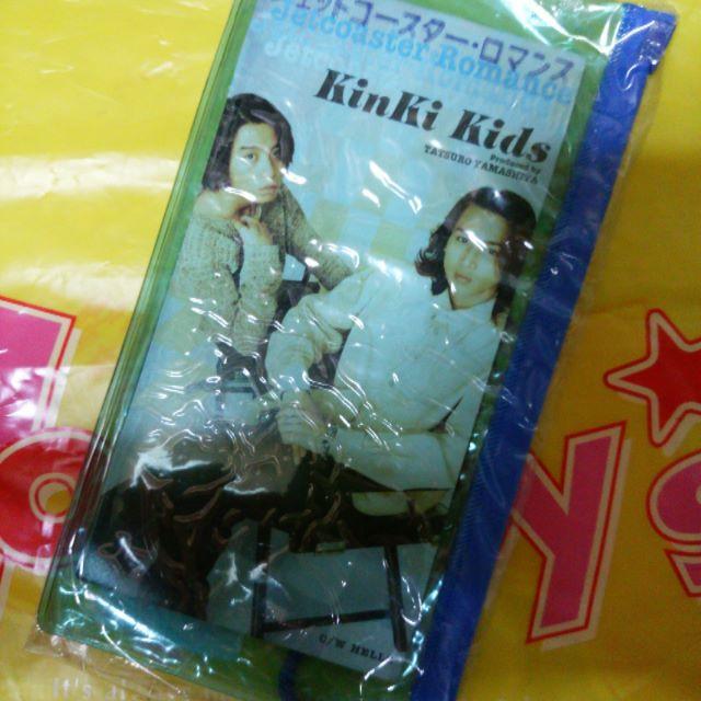 KinKi Kids(キンキキッズ)の【初回限定盤】KinKiKids・CDシングルセット エンタメ/ホビーのタレントグッズ(男性タレント)の商品写真