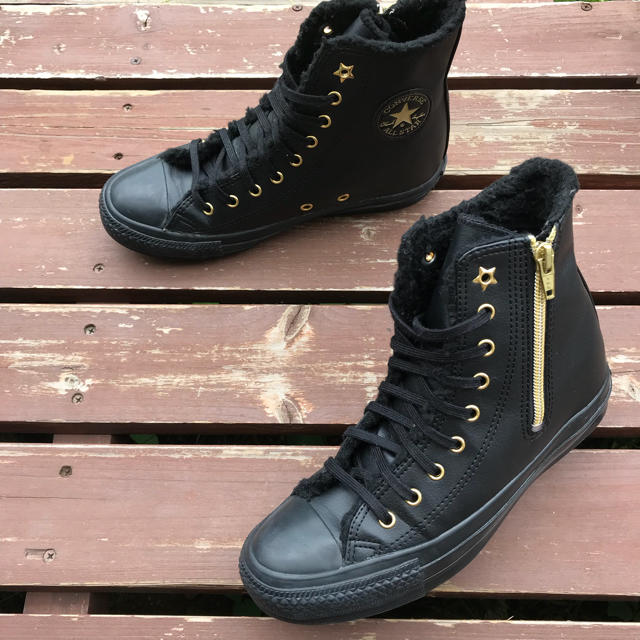 CONVERSE(コンバース)の美品23コンバース オールスター インヒール ボア W392 レディースの靴/シューズ(スニーカー)の商品写真