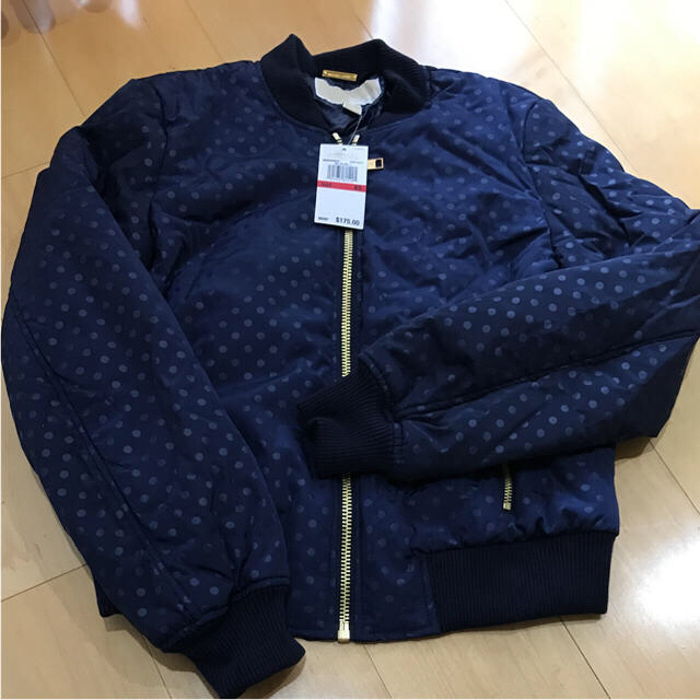 Michael Kors(マイケルコース)のsale≪新品≫ MICHAEL KORS マイケルコース ダウンブルゾン XS レディースのジャケット/アウター(ダウンコート)の商品写真