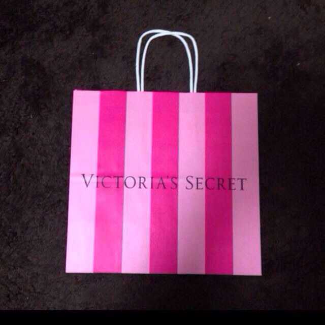 Victoria's Secret(ヴィクトリアズシークレット)のお好きな商品2点お選び下さい♡ コスメ/美容のボディケア(その他)の商品写真