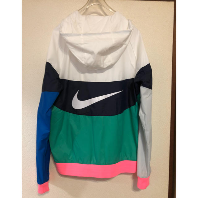 NIKE(ナイキ)のNIKE WIND RUNNER HOODIE JACKET メンズのジャケット/アウター(ナイロンジャケット)の商品写真