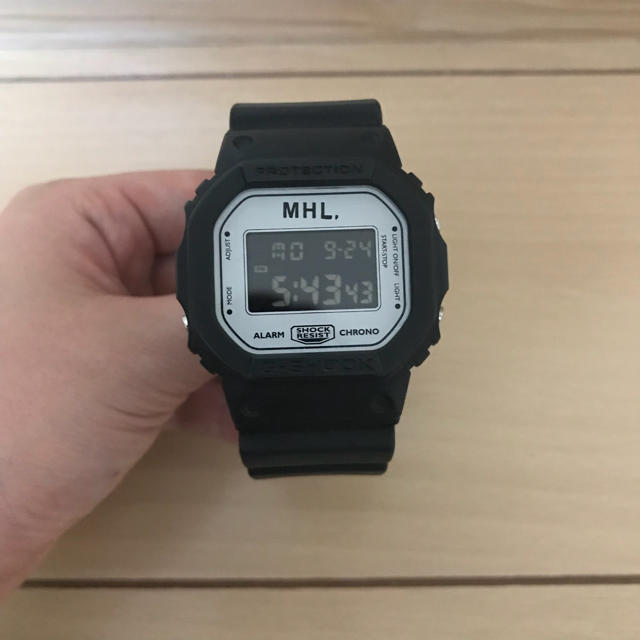 MARGARET HOWELL(マーガレットハウエル)のG-SHOCK MHL コラボ腕時計 メンズの時計(腕時計(デジタル))の商品写真