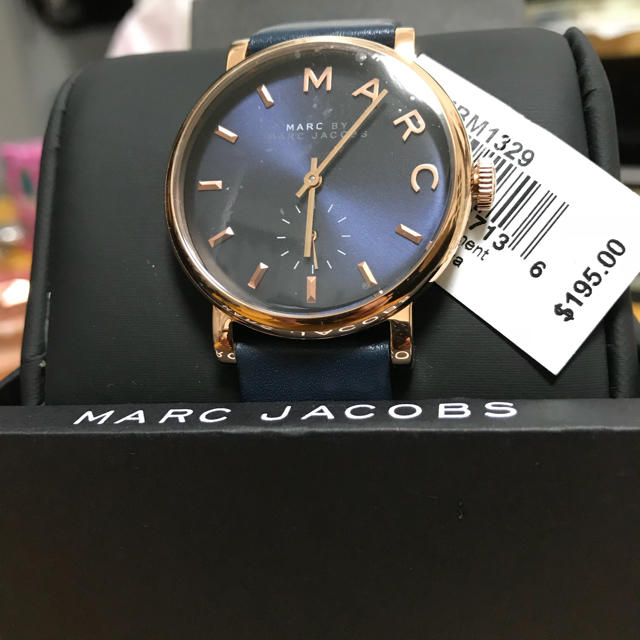 MARC BY MARC JACOBS(マークバイマークジェイコブス)の【新品未使用】Marc Jacobs 腕時計 ダークネイビー♡ レディースのファッション小物(腕時計)の商品写真